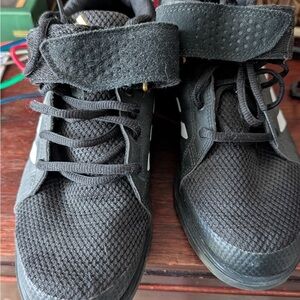 Adidas Lifting Sneakers